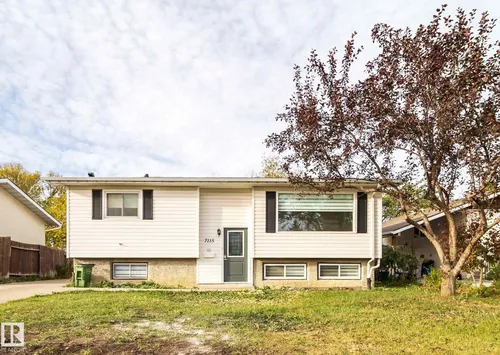 7115 12 AV NW, Edmonton - $444,900