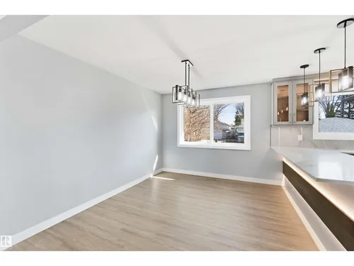 8736 66 AV NW, Edmonton - $699,900