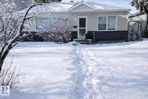 7910 75 ST NW, Edmonton - $415,000
