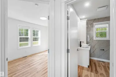 Interior photo 4 of #43 54422 RGE ROAD 13