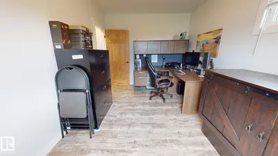 Interior photo 4 of 55268 Range Road 212