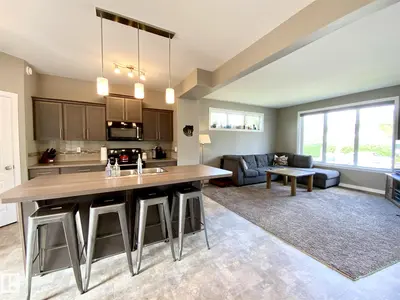 Interior photo 3 of 4506 53 ST