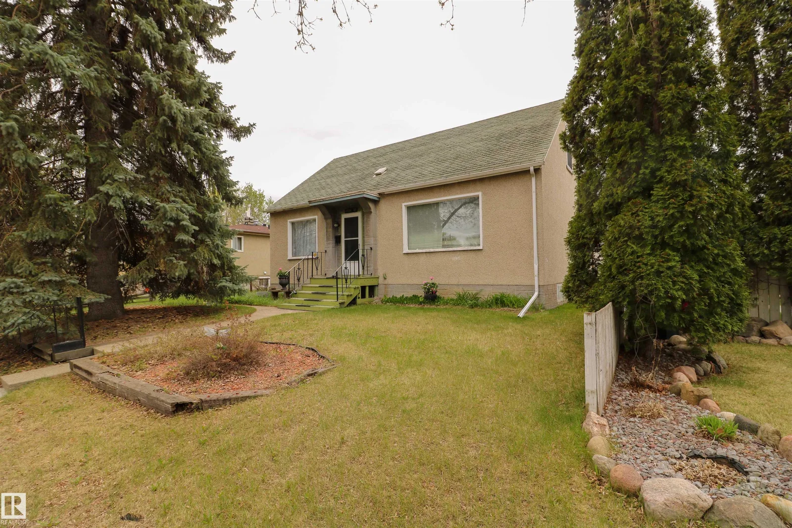 11614 70 ST NW, Edmonton - 1 bedroom Detached Single Family for sale
