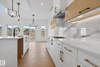 Interior photo 3 of 101 Wyatt RG