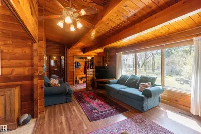 Interior photo 2 of 910 HERMITAGE AV