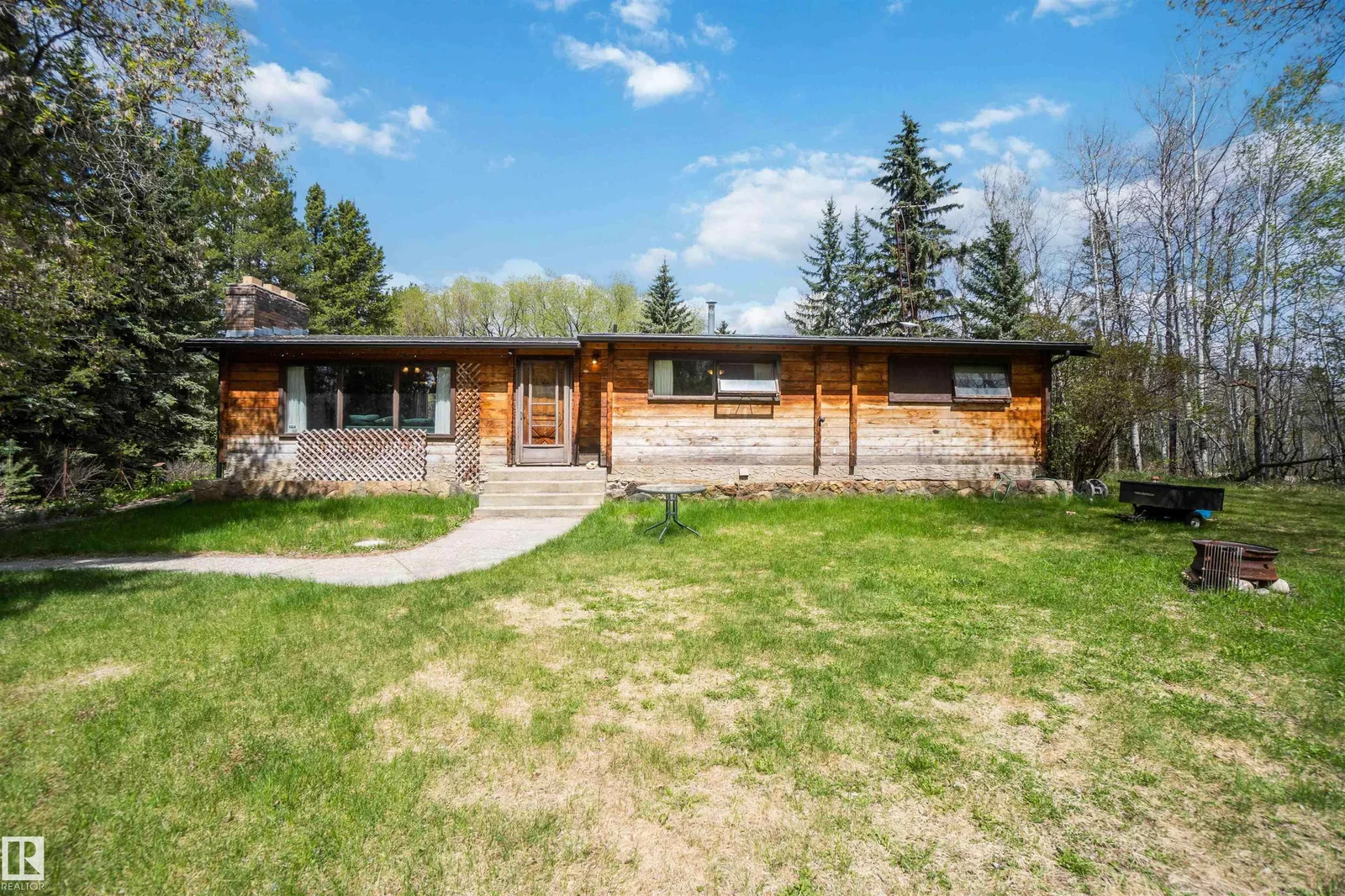 910 HERMITAGE AV, Rural Parkland County - 3 bedroom Detached Single Family for sale
