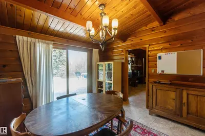 Interior photo 4 of 910 HERMITAGE AV
