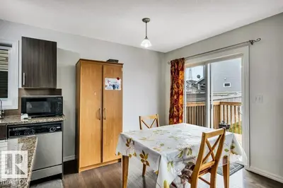 Interior photo 3 of 2813 18A AV NW