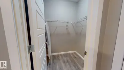 Interior photo 2 of 5159 Crabapple LI SW SW