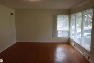 Interior photo 3 of 