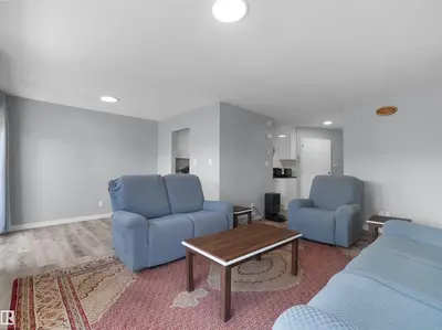 Interior photo 2 of #25 501 YOUVILLE DR E NW