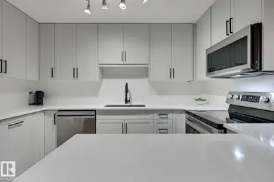 Interior photo 4 of 13 CLEARWATER
