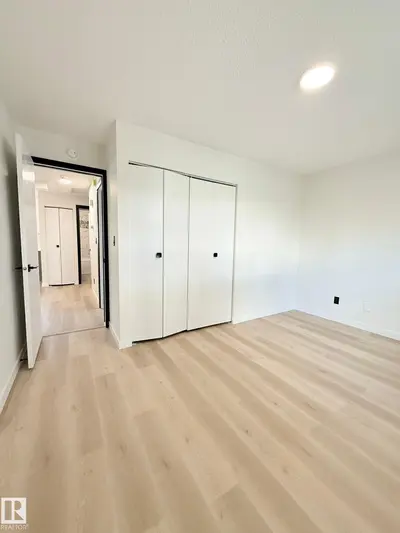 Interior photo 4 of 16128 151 AV NW NW