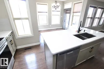 Interior photo 4 of 1416 56 ST SW