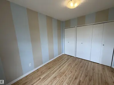 Interior photo 2 of 13413 59 ST NW