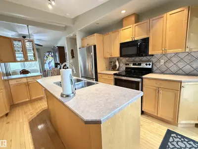 Interior photo 3 of 10648 ROWLAND RD NW