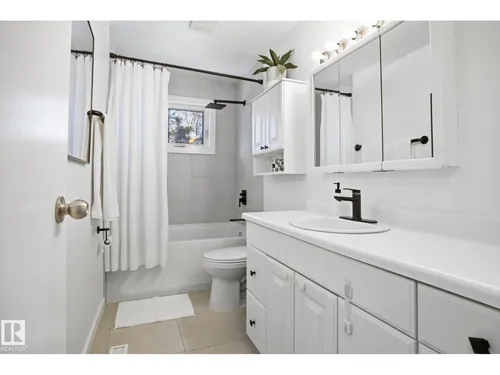 29 MORELAND RD, Sherwood Park - $449,000