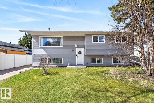 33 MISSION ST, Sherwood Park - $449,900