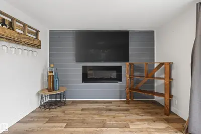 Interior photo 4 of 3232 145 AV NW