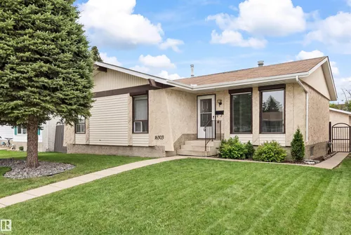16303 111 ST NW, Edmonton - $390,000