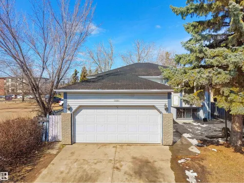 3608 33 AV NW, Edmonton - $449,980