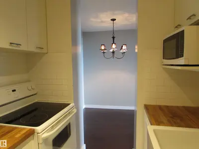 Interior photo 3 of #708 13910 STONY PLAIN RD NW