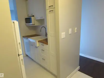 Interior photo 2 of #708 13910 STONY PLAIN RD NW