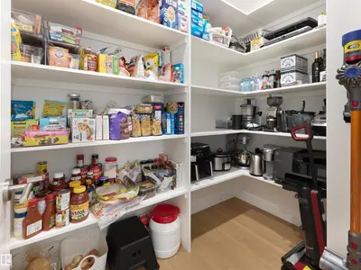 Interior photo 2 of 11234 73 AV NW