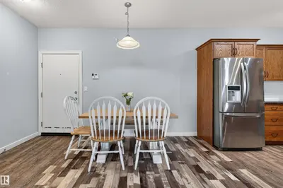 Interior photo 4 of #125 263 MACEWAN RD SW
