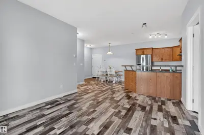 Interior photo 2 of #125 263 MACEWAN RD SW