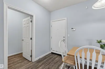 Interior photo 1 of #125 263 MACEWAN RD SW