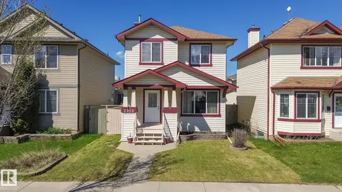 2928 25 ST NW, Edmonton - $409,900