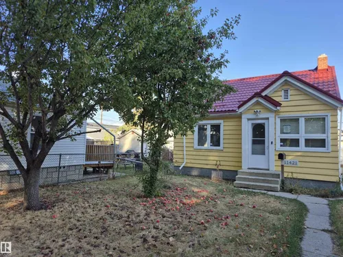 11421 83 ST NW, Edmonton - $259,000