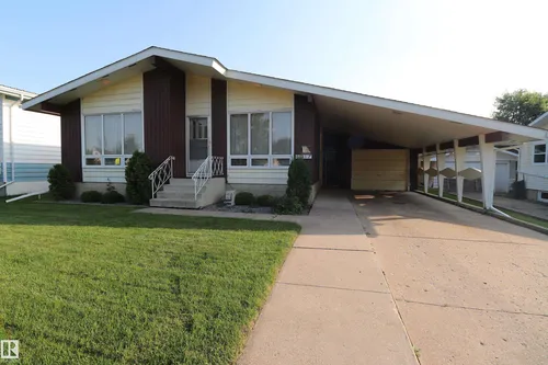 5017 46 AV, Vegreville - $309,900