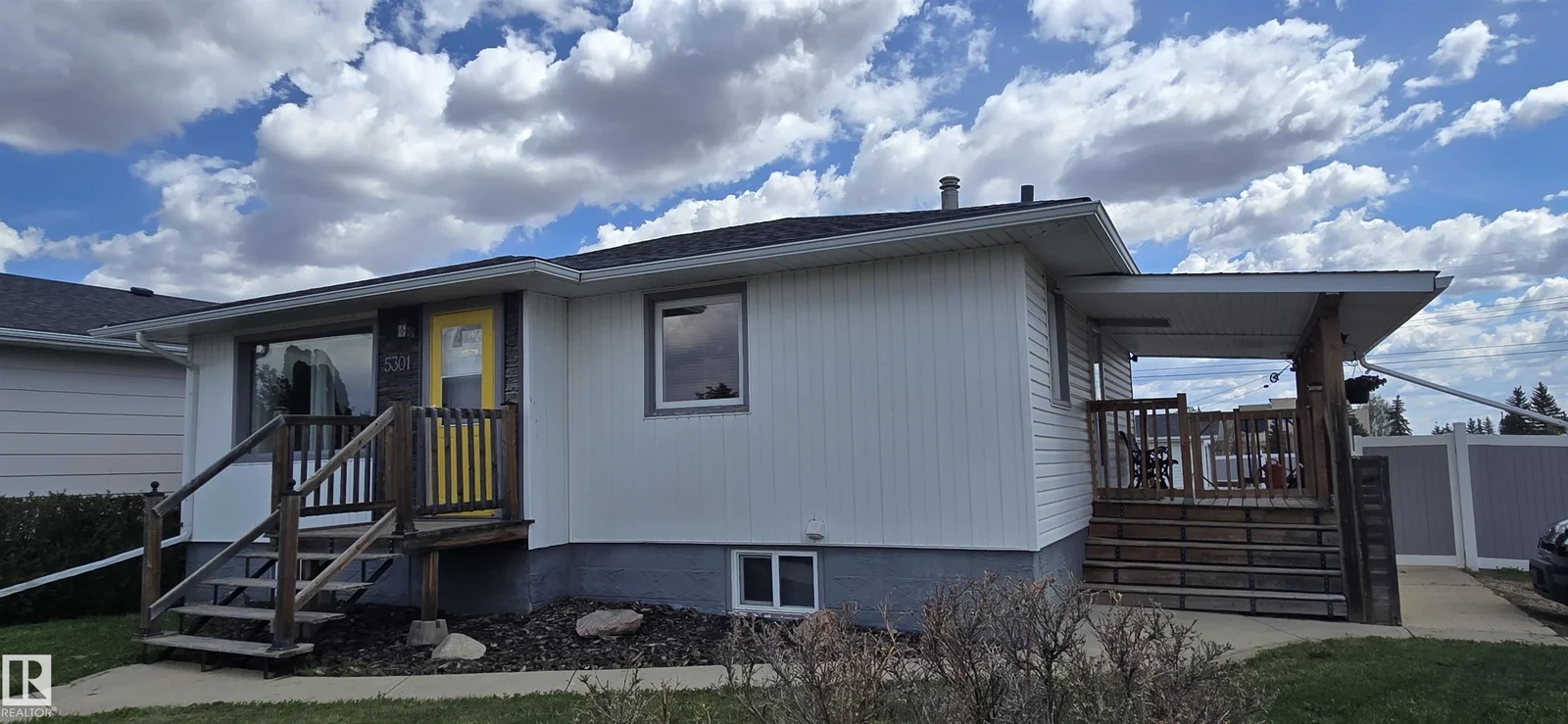 5301 45 ST, Vegreville - 2 bedroom Detached Single Family for sale