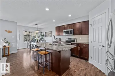 Interior photo 3 of 10 DICKENS ST