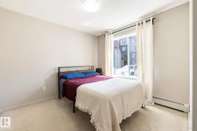 Interior photo 2 of #131 344 WINDERMERE RD NW