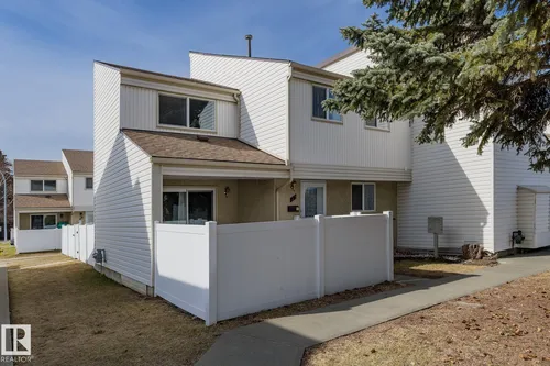 37 WOODVALE VG NW, Edmonton - $200,000