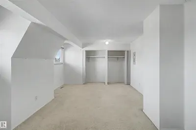 Interior photo 2 of 5953 40 AV NW