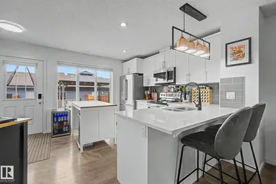 Interior photo 2 of 385 ORCHARDS BV SW