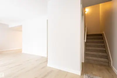 Interior photo 4 of 30 AMBERLY CO NW
