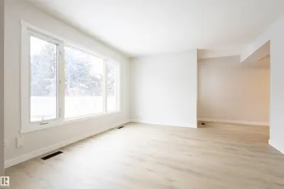 Interior photo 1 of 30 AMBERLY CO NW