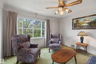 Interior photo 3 of 15406 94A AV NW