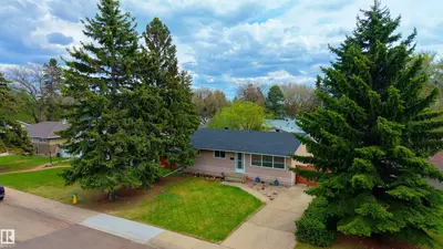Interior photo 1 of 15241 85 AV NW