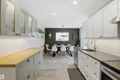 Interior photo 2 of 10663 59 ST NW