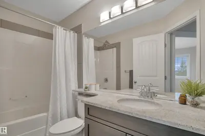 Interior photo 4 of 36 SPRUCE BV