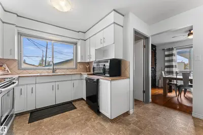 Interior photo 4 of 13515 59 ST NW NW