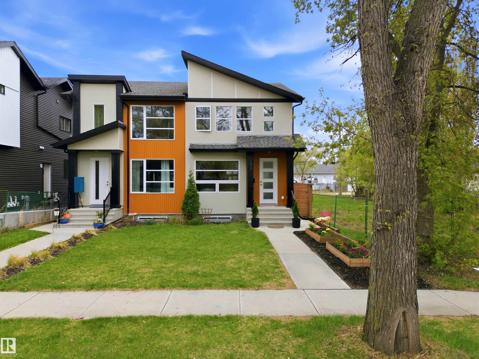 11639 128 ST NW, Edmonton - 4 bedroom Duplex for sale