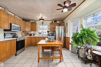 Interior photo 4 of 9420 102A AV NW