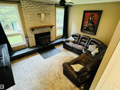 Interior photo 2 of #10 Viscount Drive NW